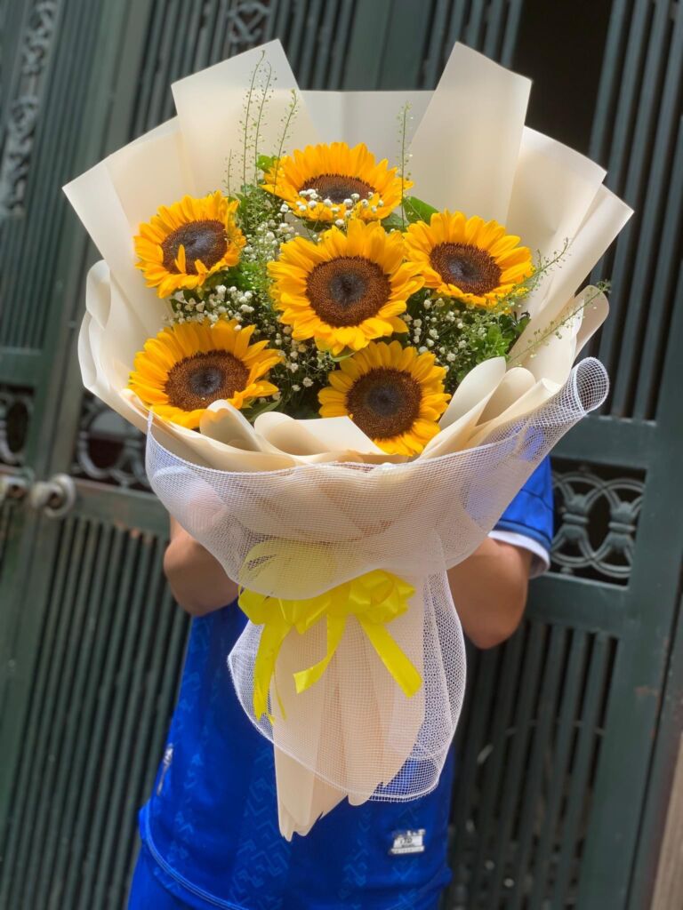 Gửi Yêu Thương Đến Mọi Ngóc Ngách